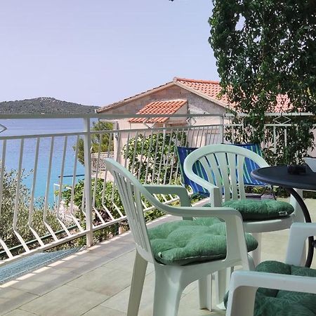 Rogoznica Seafront Apartment - Kalebova Luka Екстериор снимка
