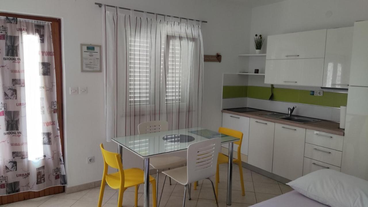 Rogoznica Seafront Apartment - Kalebova Luka Екстериор снимка