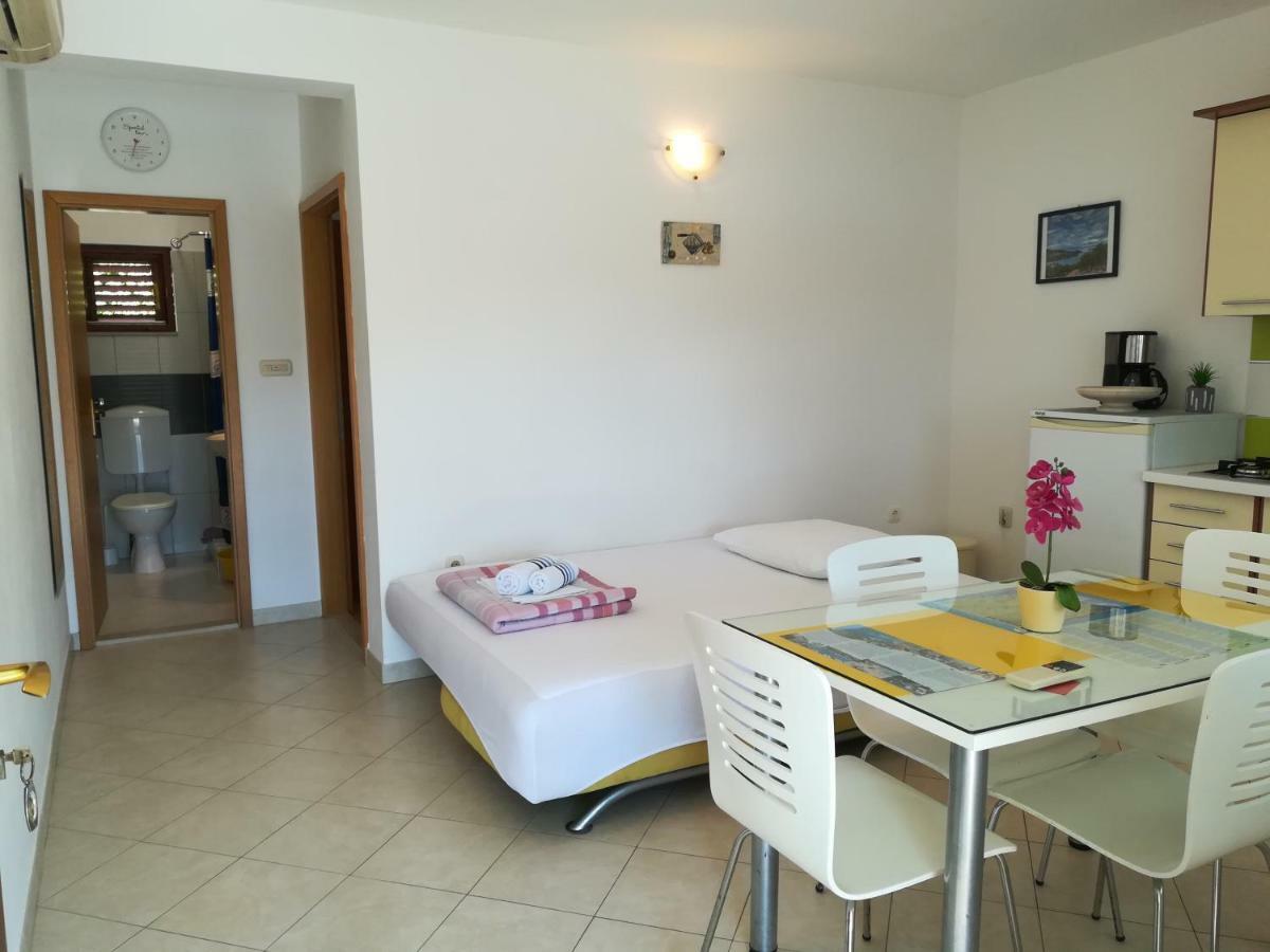Rogoznica Seafront Apartment - Kalebova Luka Екстериор снимка
